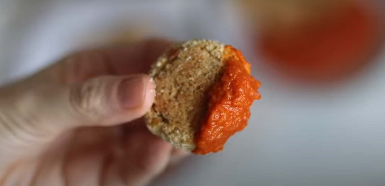 Polpette di ceci alle erbe con sugo alle verdure ricetta step 5
