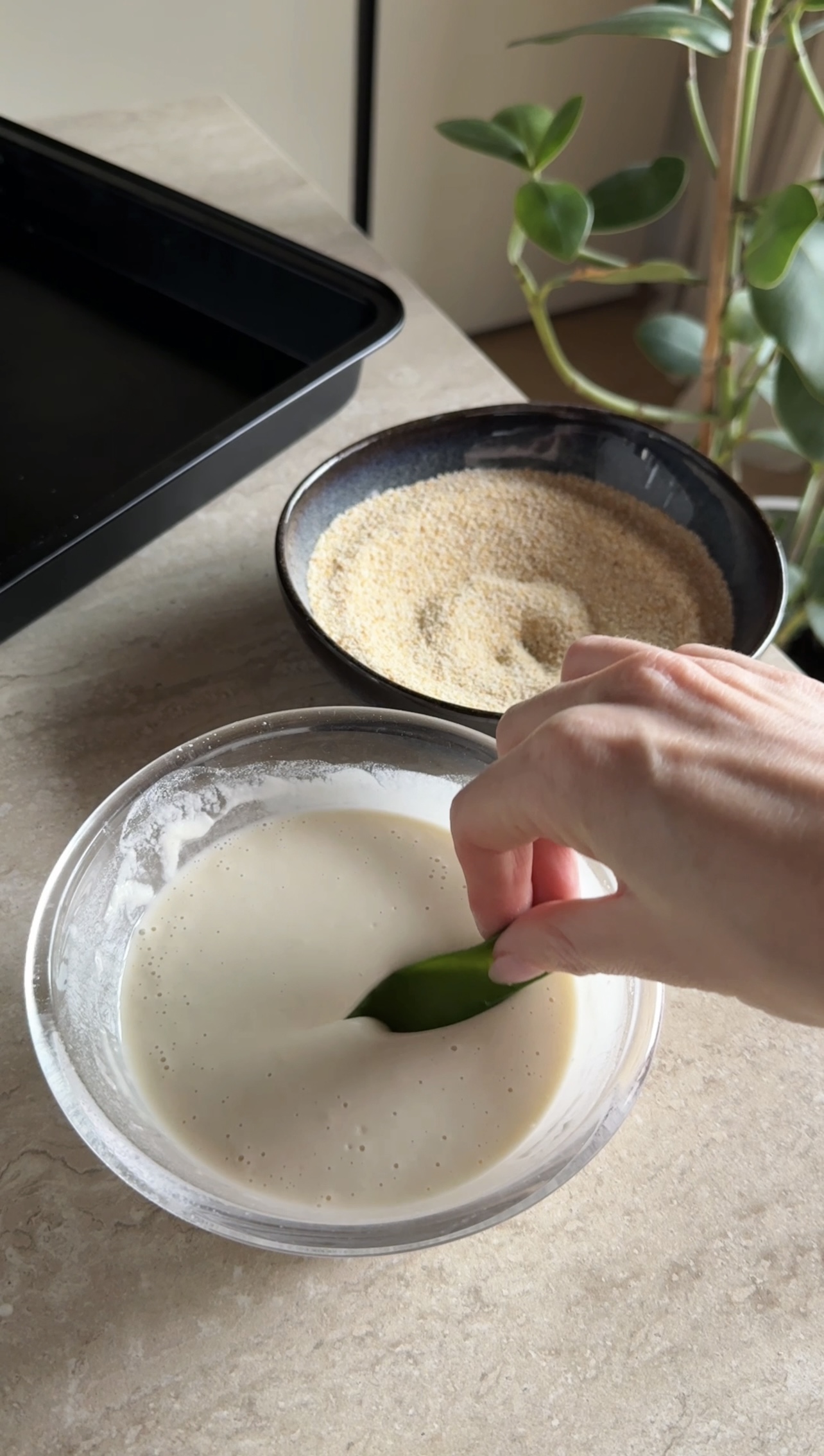 Hummus di piselli e chips con le loro bucce ricetta step 5