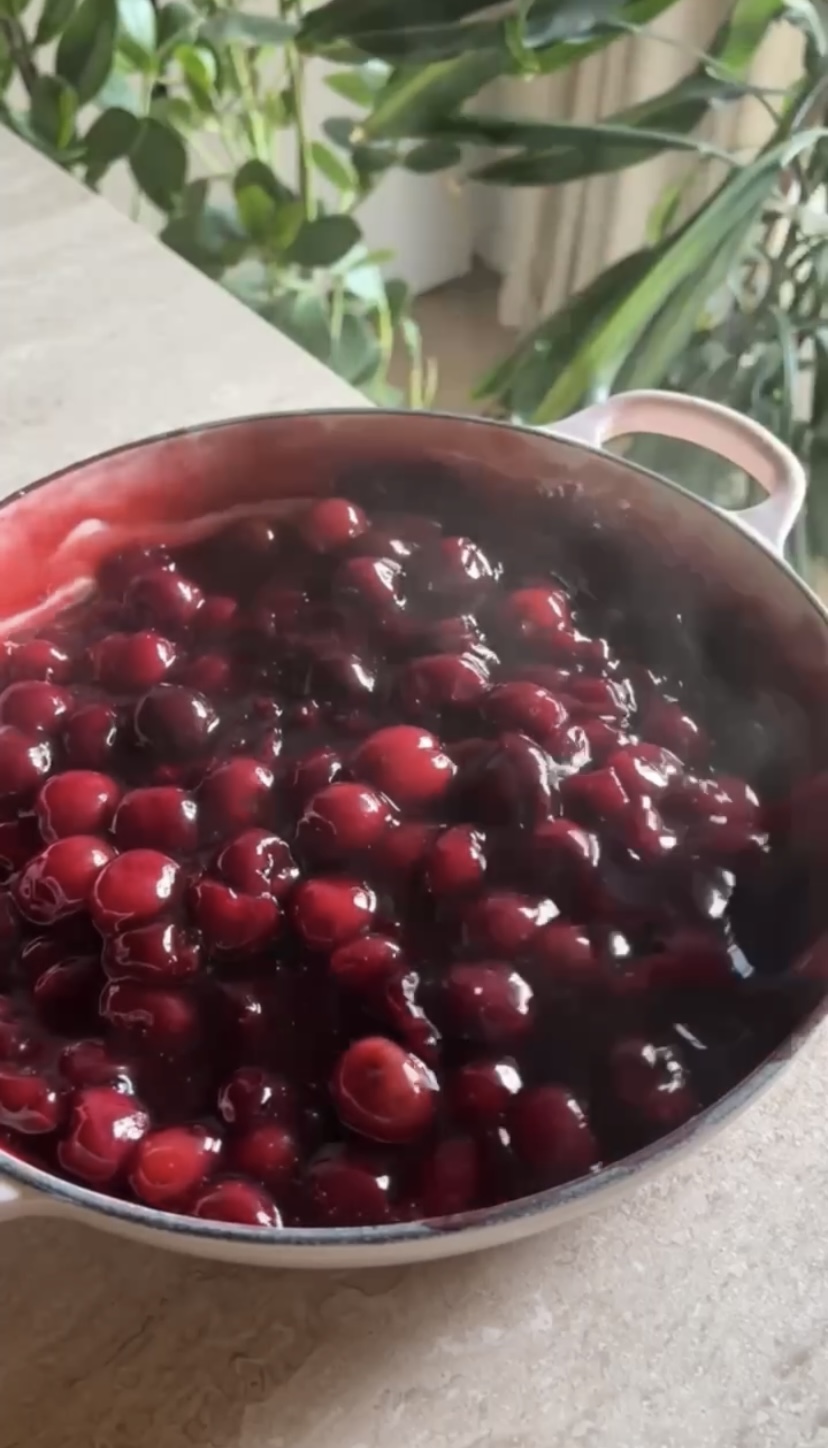 Cherry pie ricetta step 2