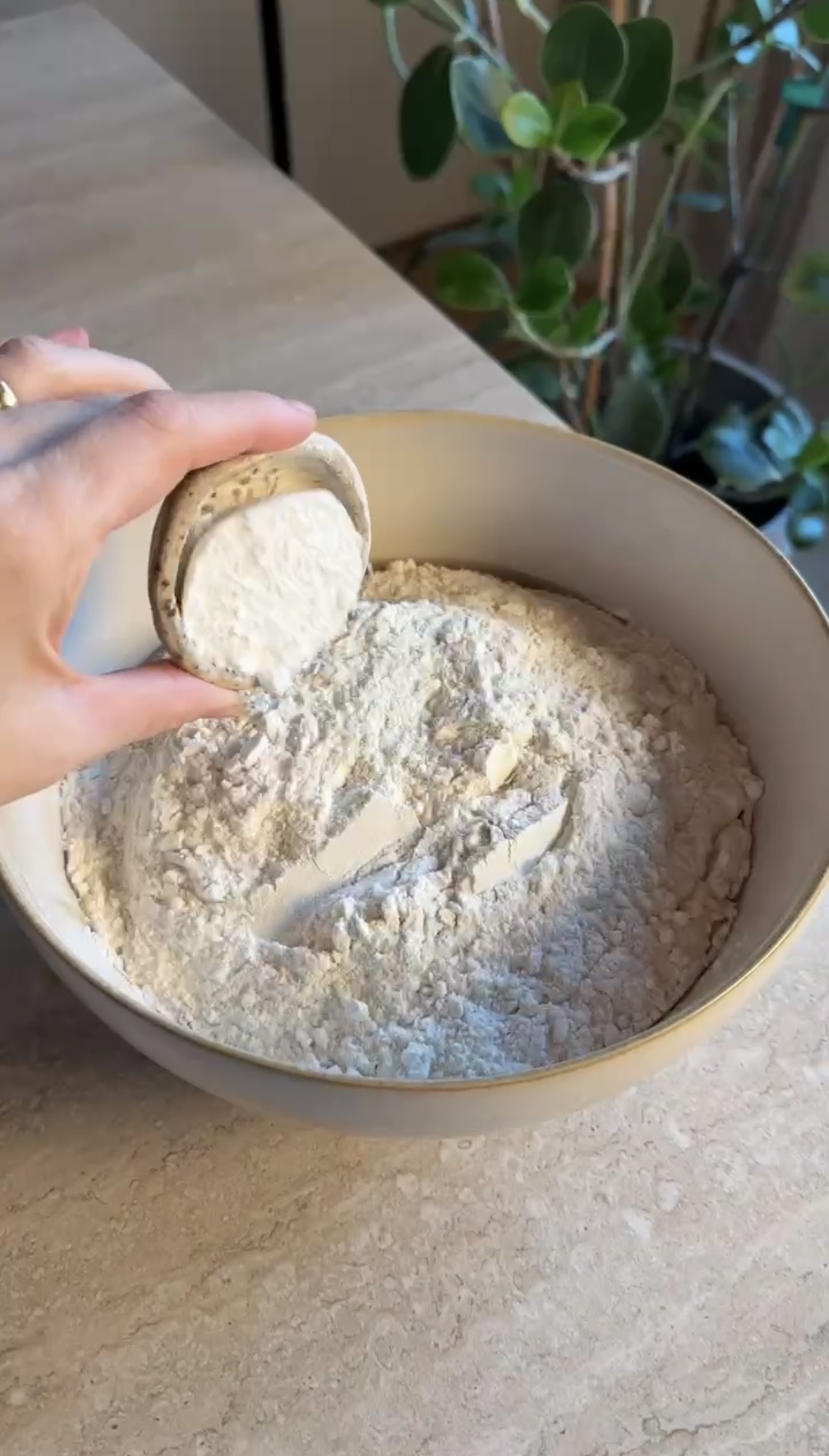 Fiocchi alle mandorle ricetta step 2