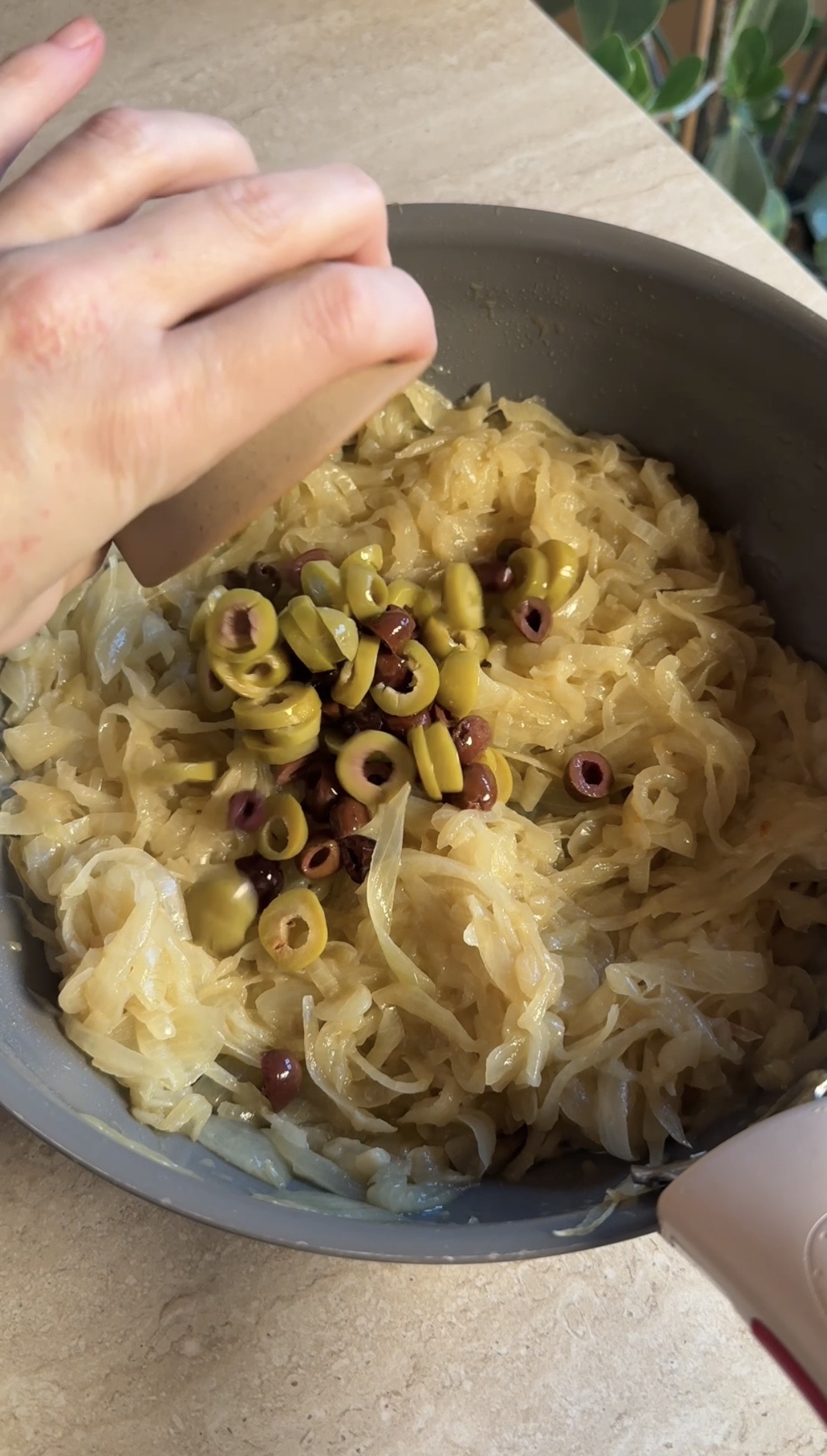 Calzone di cipolle ricetta step 2