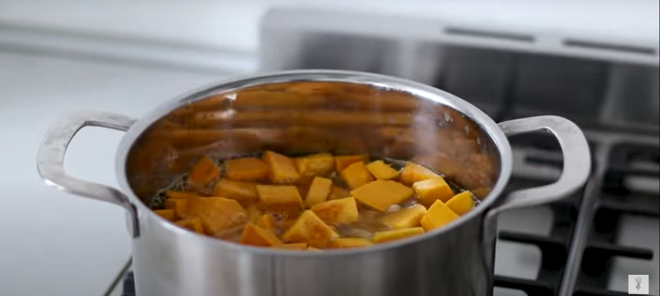 Vellutata di zucca e zenzero ricetta step 1