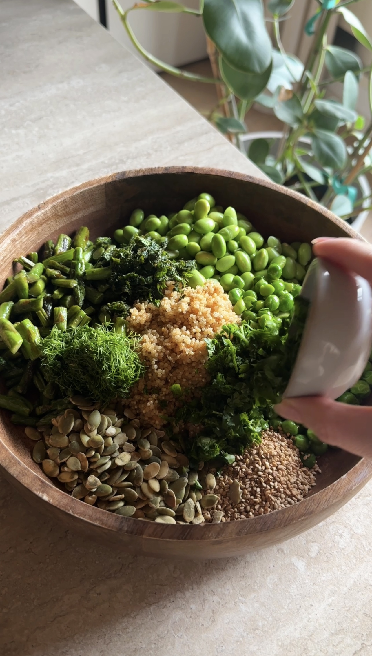 Spring quinoa salad ricetta step 4