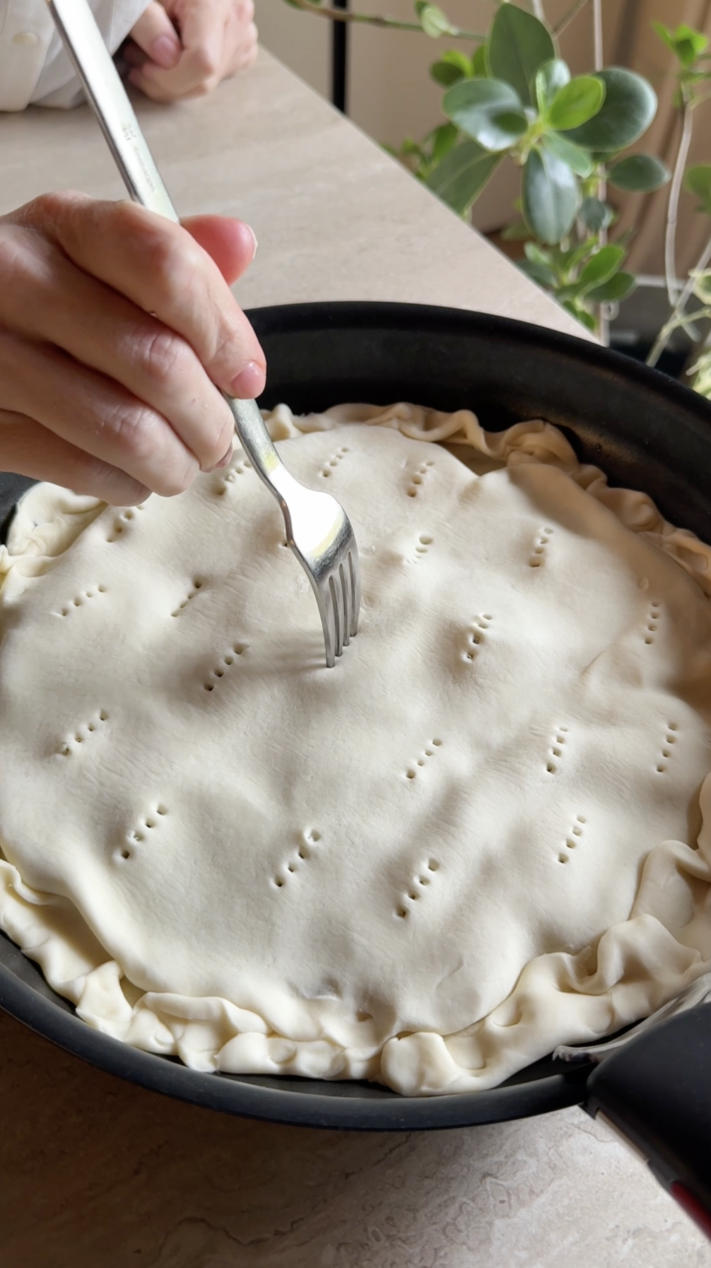 Torta salata alle cipolle caramellate ricetta step 4
