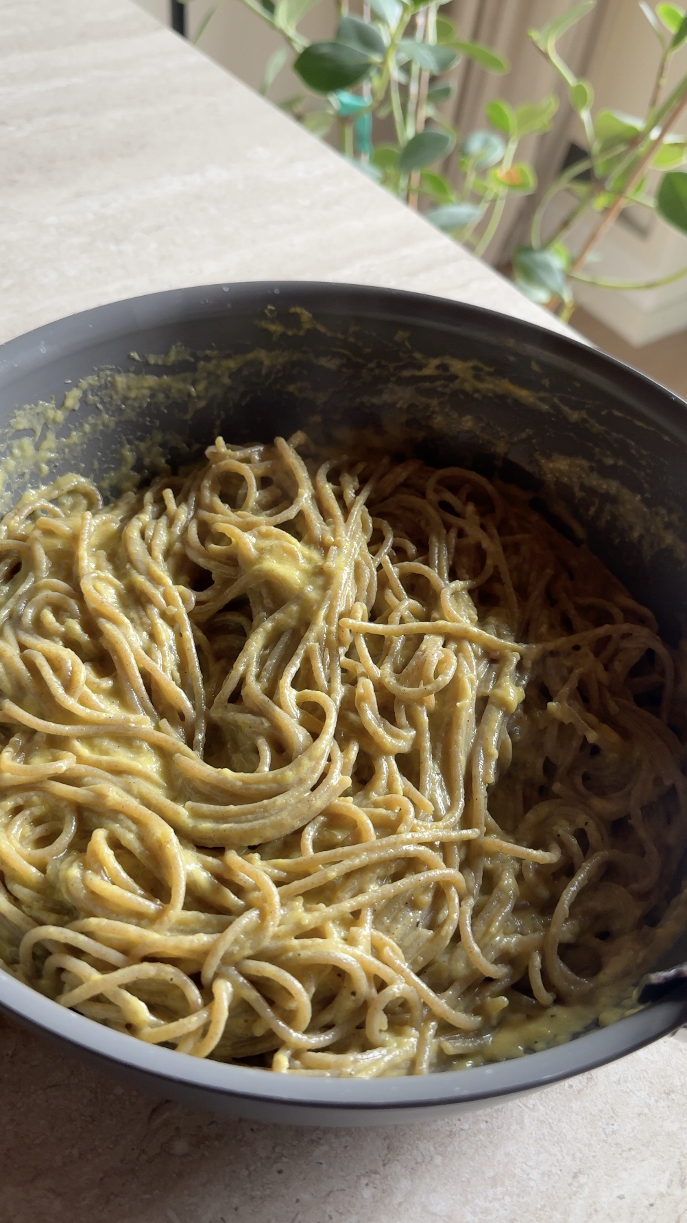 Spaghetti con crema di porri e zafferano ricetta step 6