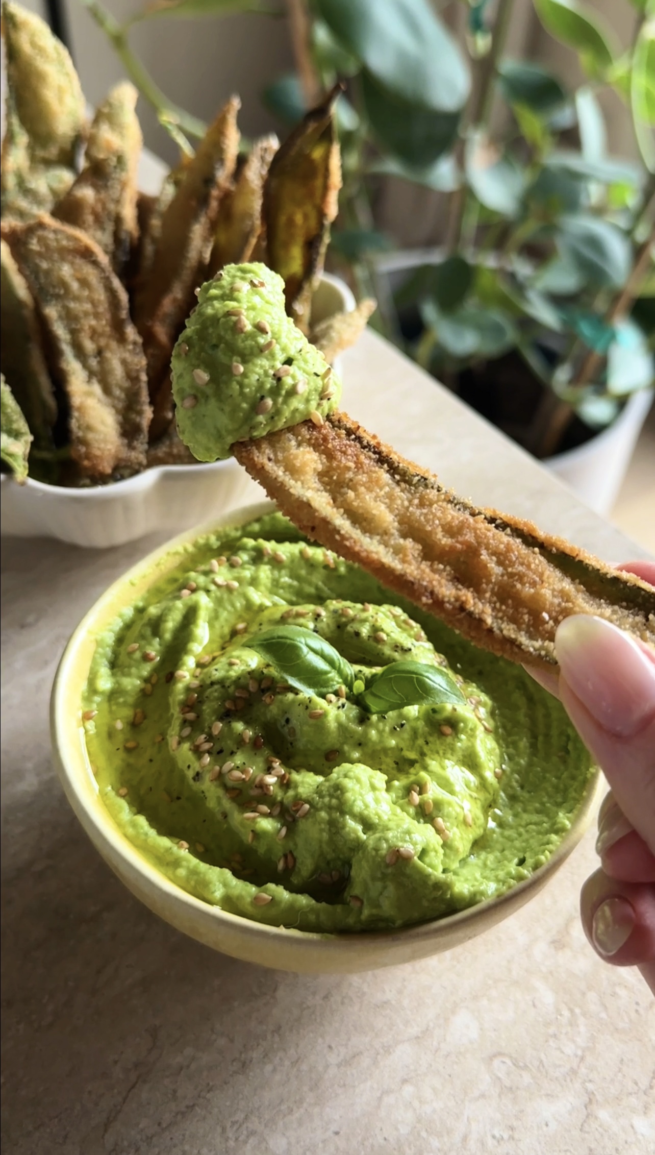 Hummus di piselli e chips con le loro bucce ricetta step 7