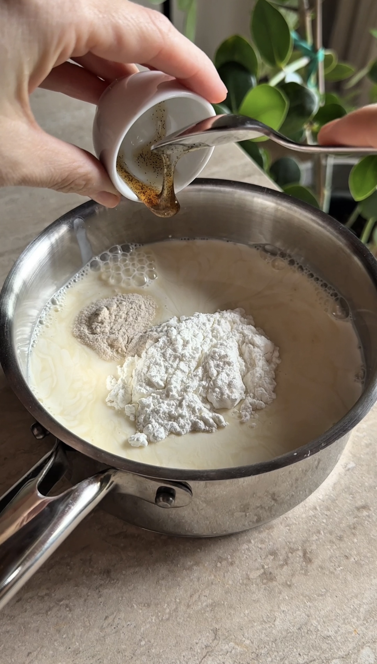 Budini kiwi e vaniglia ricetta step 1