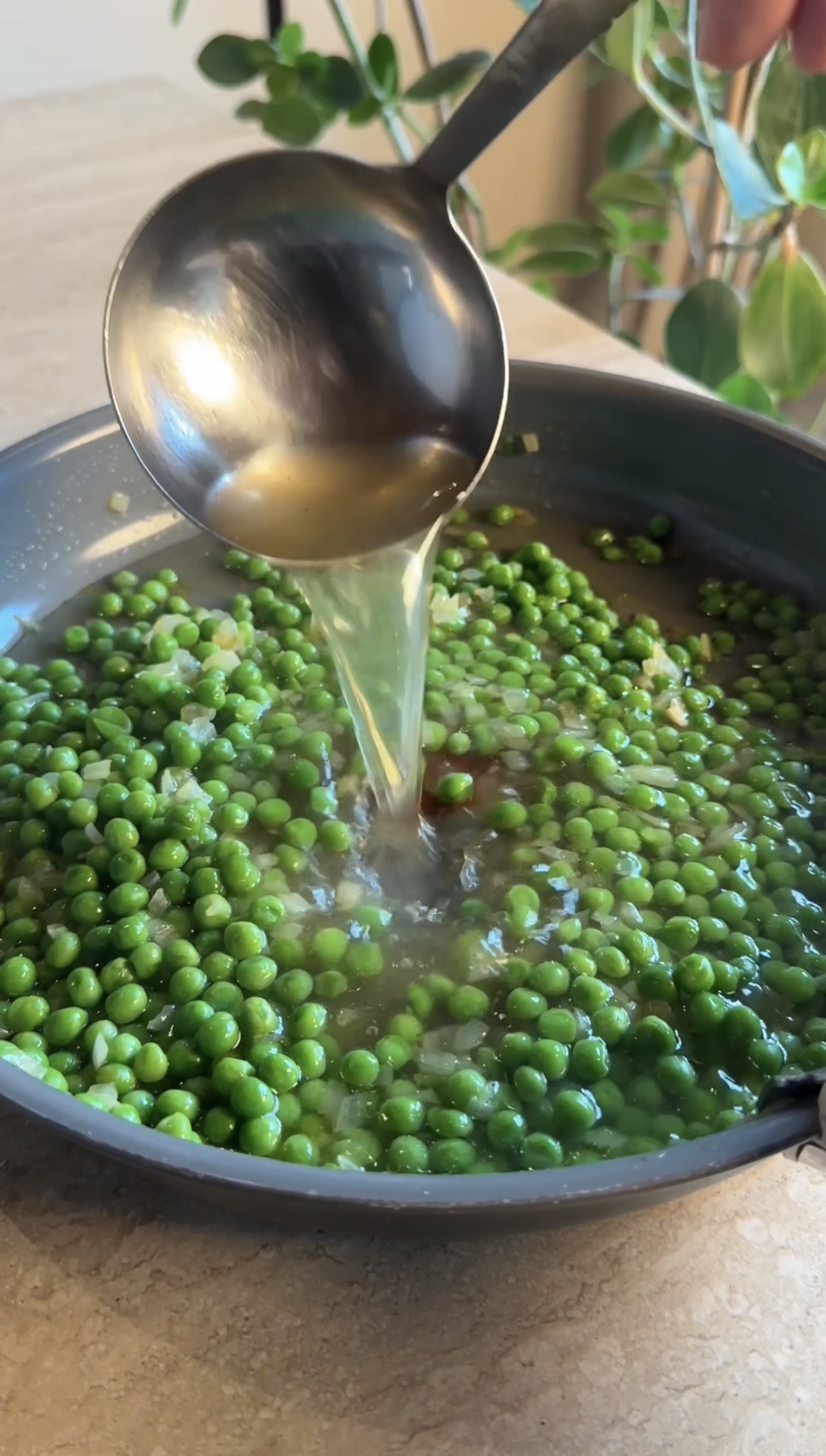 Pastina ai piselli ricetta step 2