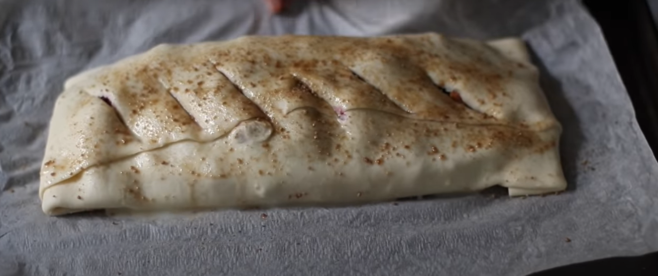 Strudel ai frutti di bosco ricetta step 2