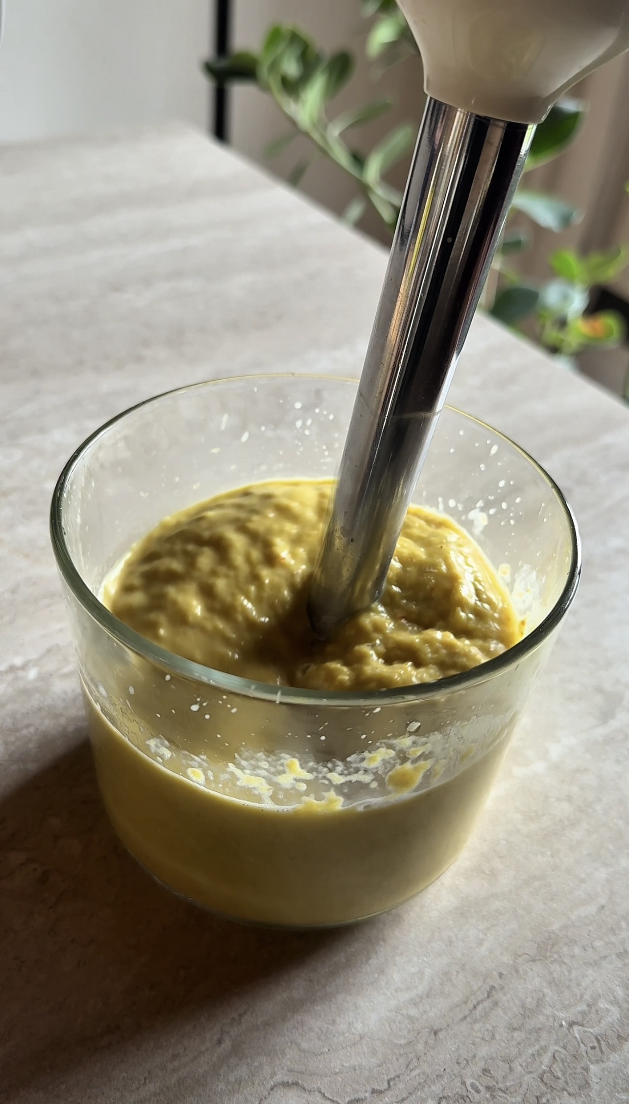 Spaghetti con crema di porri e zafferano ricetta step 4