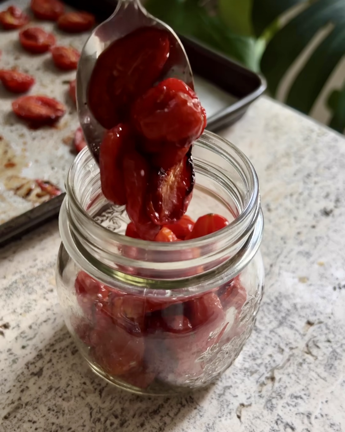 Pomodorini confit sott'olio ricetta step 2