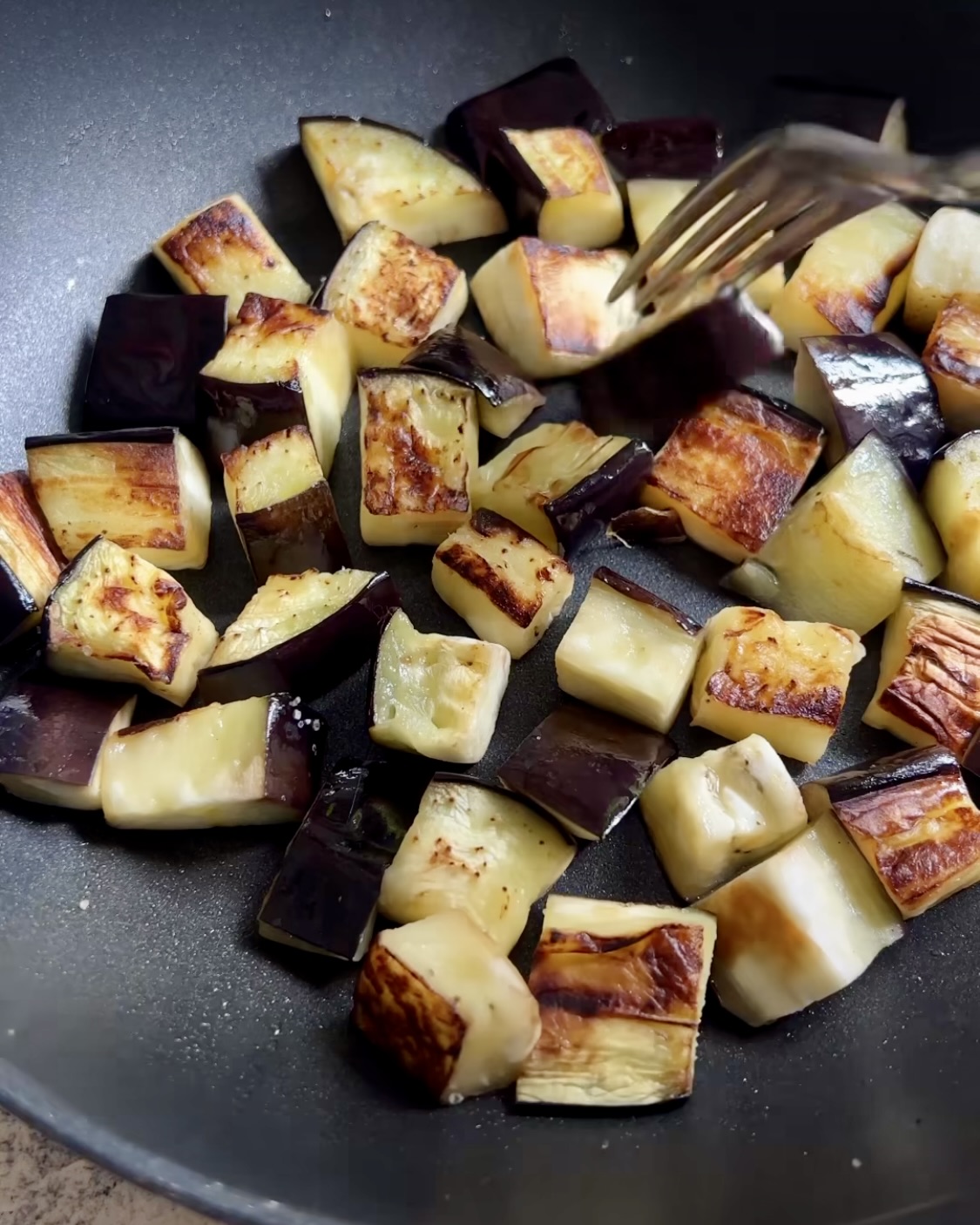 Crostone con melanzane glassate ricetta step 1