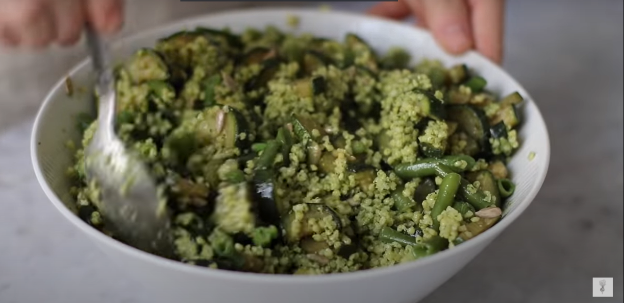 Miglio con verdure al pesto di rucola e noci ricetta step 3