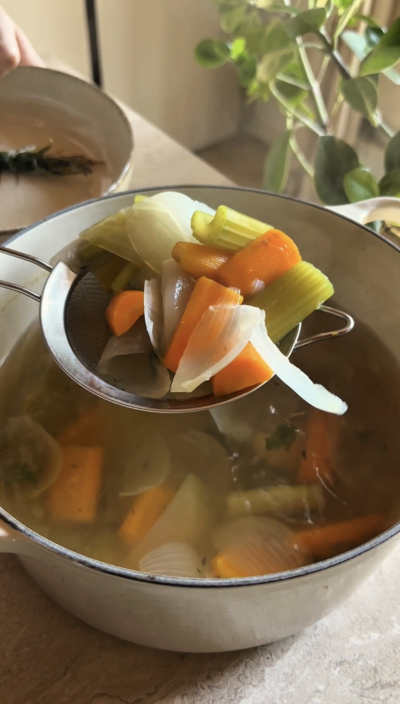 Pastina in brodo ricetta step 4