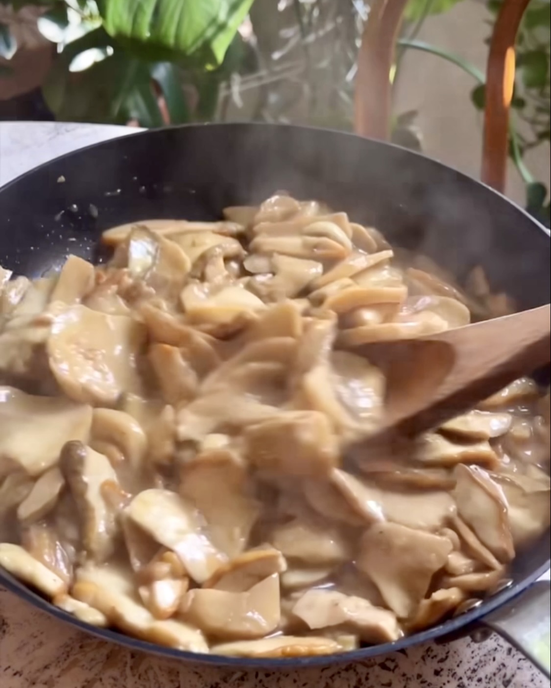 Lasagne funghi e cipolle caramellate ricetta step 2