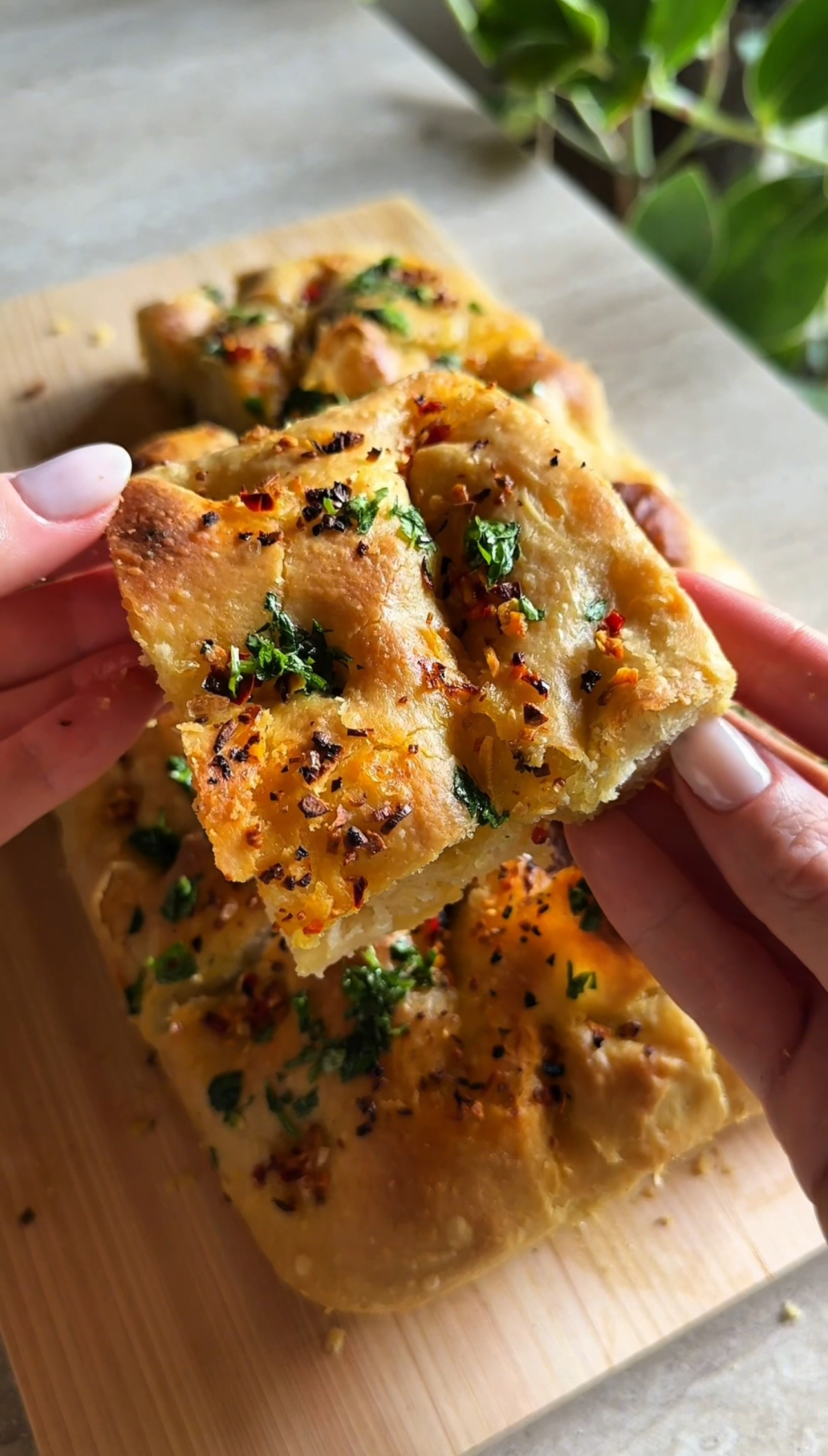 Focaccia aglio, olio e peperoncino ricetta step 7