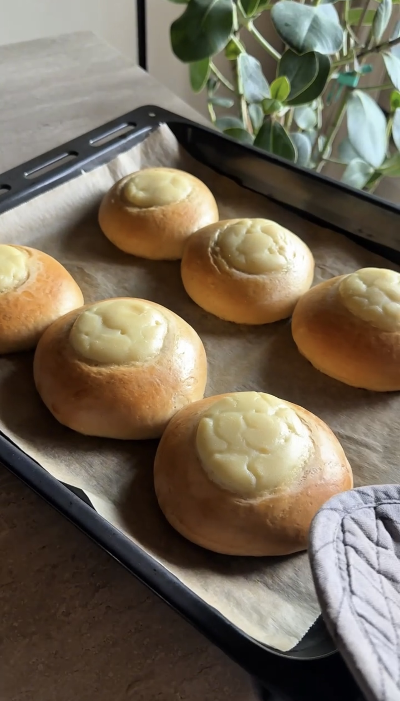Panini soffici alle fragole ricetta step 6