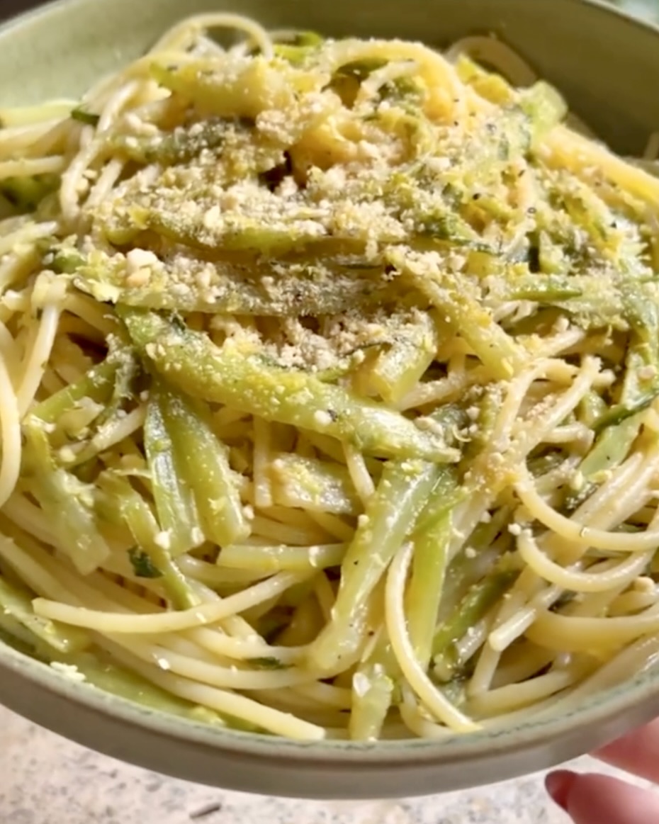 Spaghetti limone e puntarelle ricetta step 4