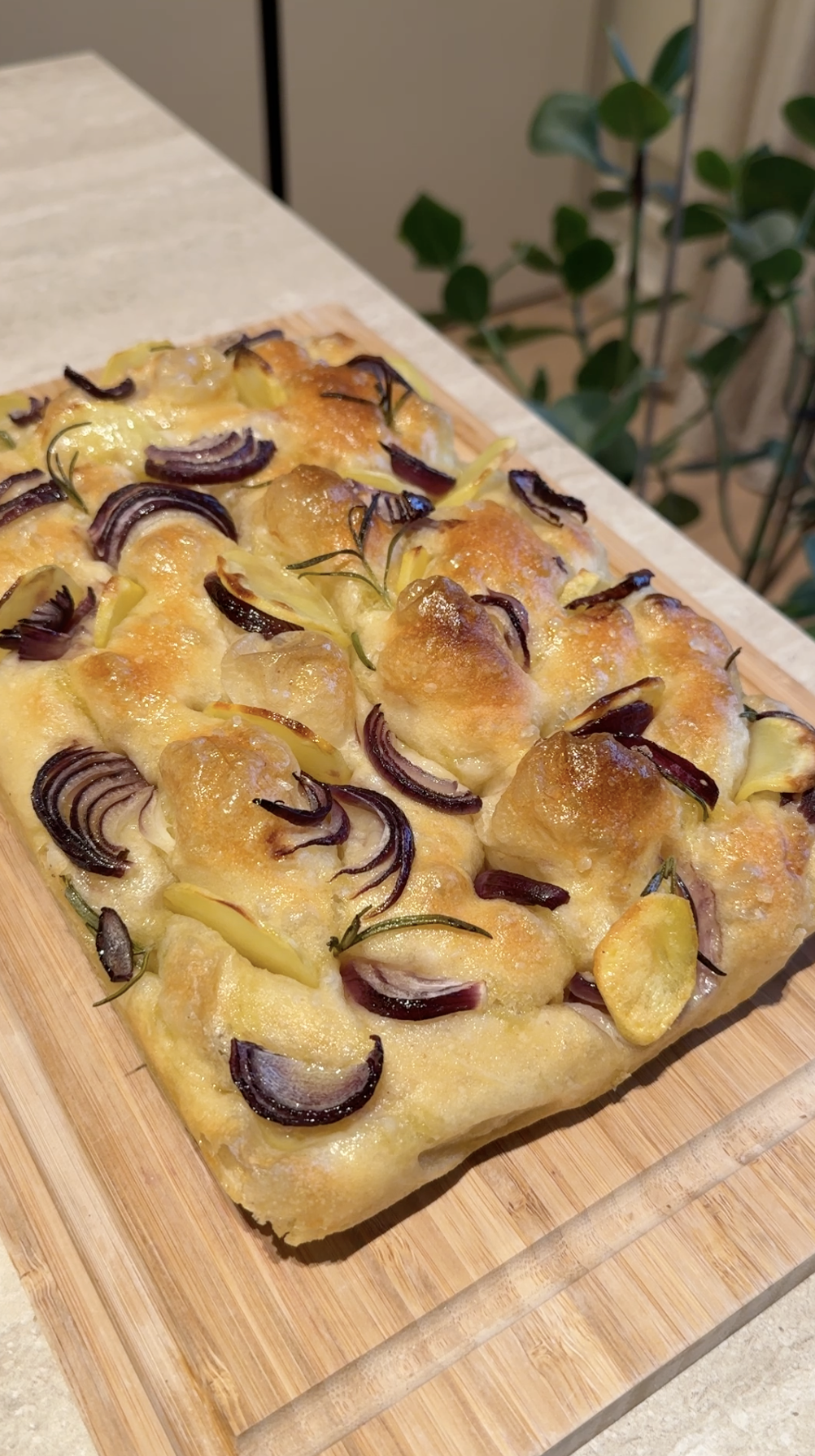 Focaccia con patate e cipolle ricetta step 5