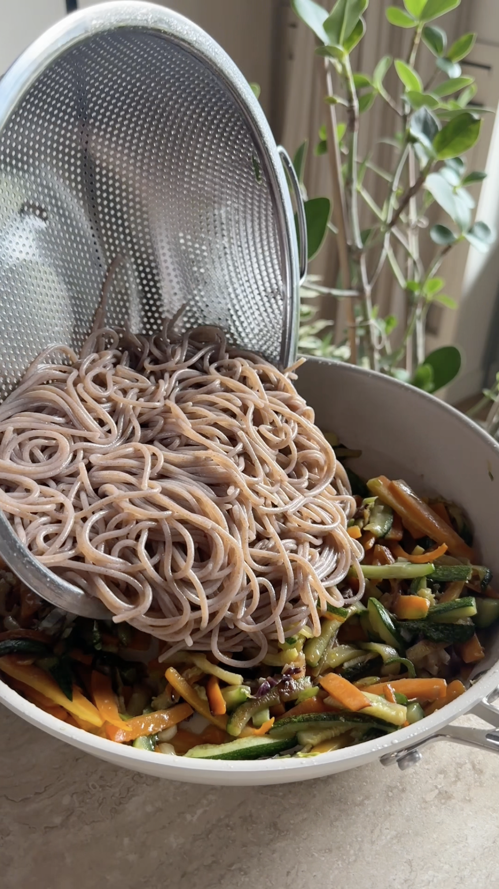 Spaghetti di grano saraceno all’orientale ricetta step 5