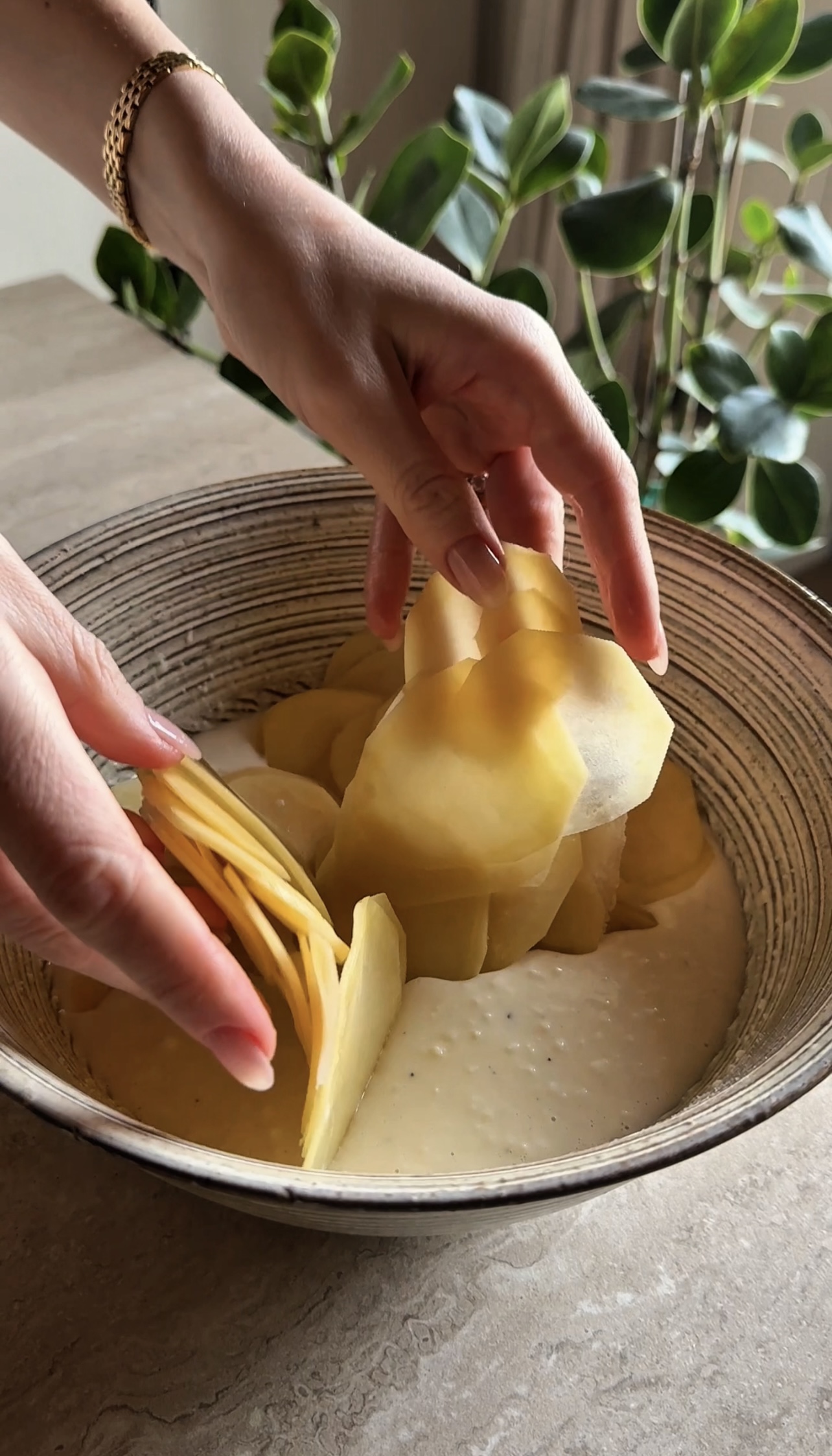 Schiacciata di patate e cipolle ricetta step 3
