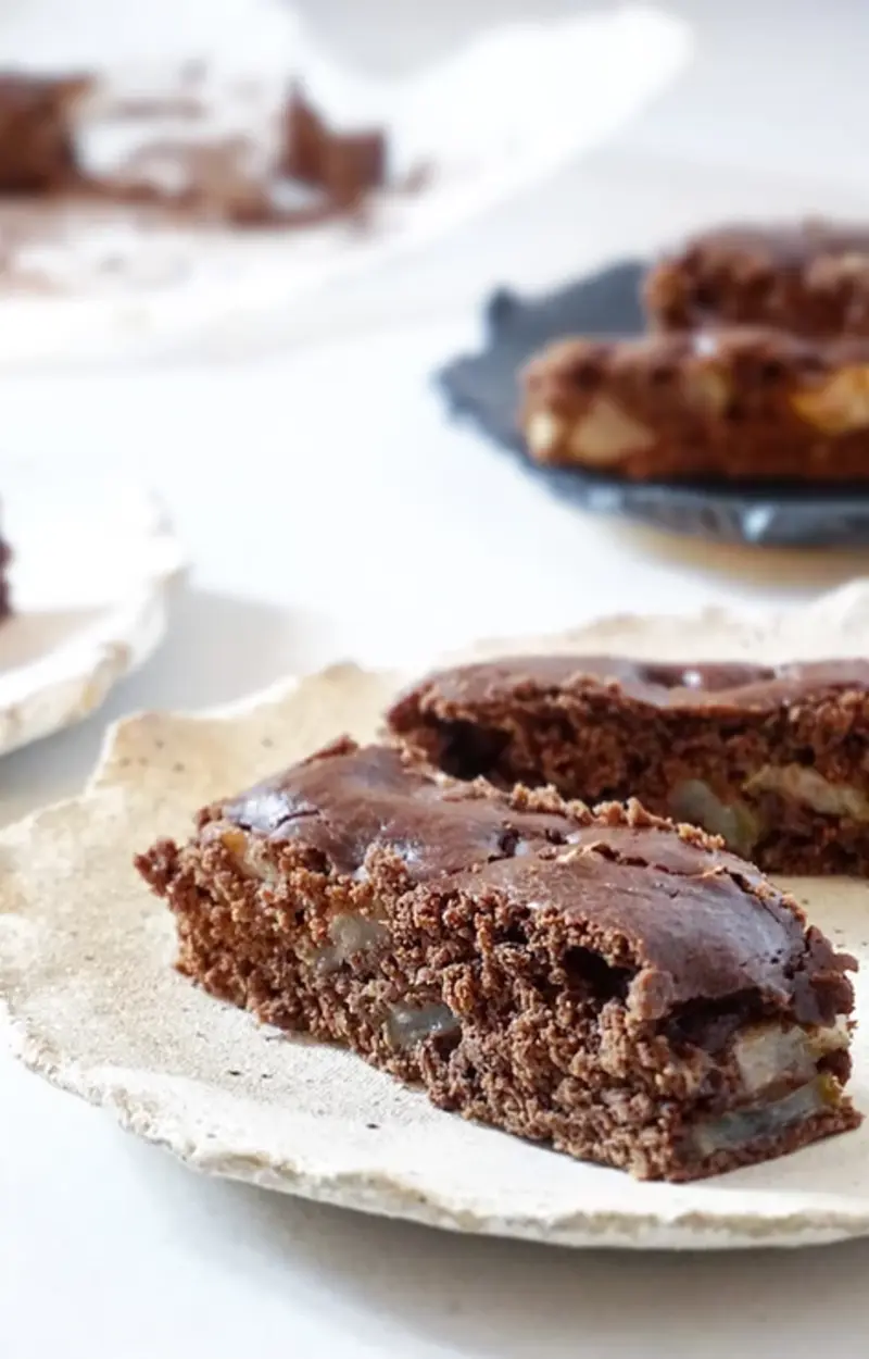 Torta doppio cioccolato e pere ricetta