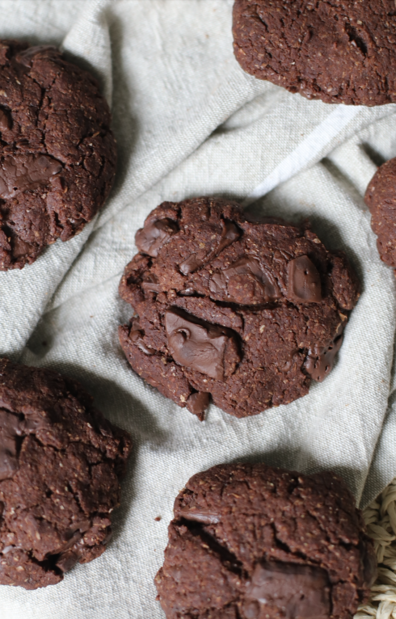 Cookies vegani al doppio cioccolato ricetta