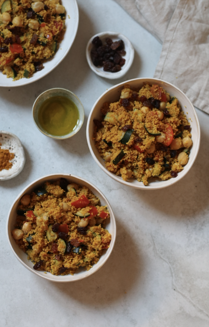 Cous cous vegano con curry e verdure ricetta