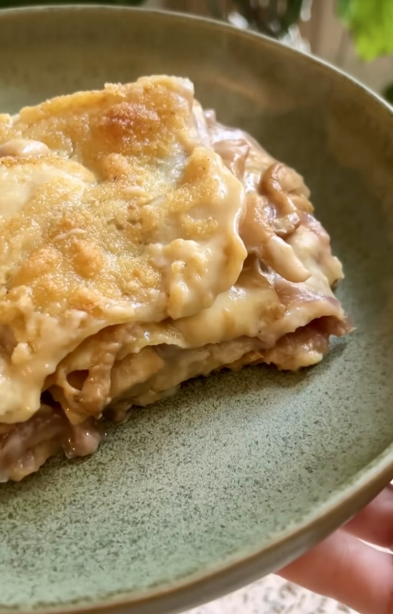 Lasagne funghi e cipolle caramellate ricetta