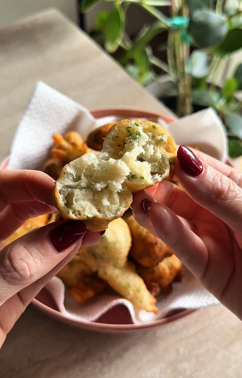 Frittelle alle erbe aromatiche ricetta