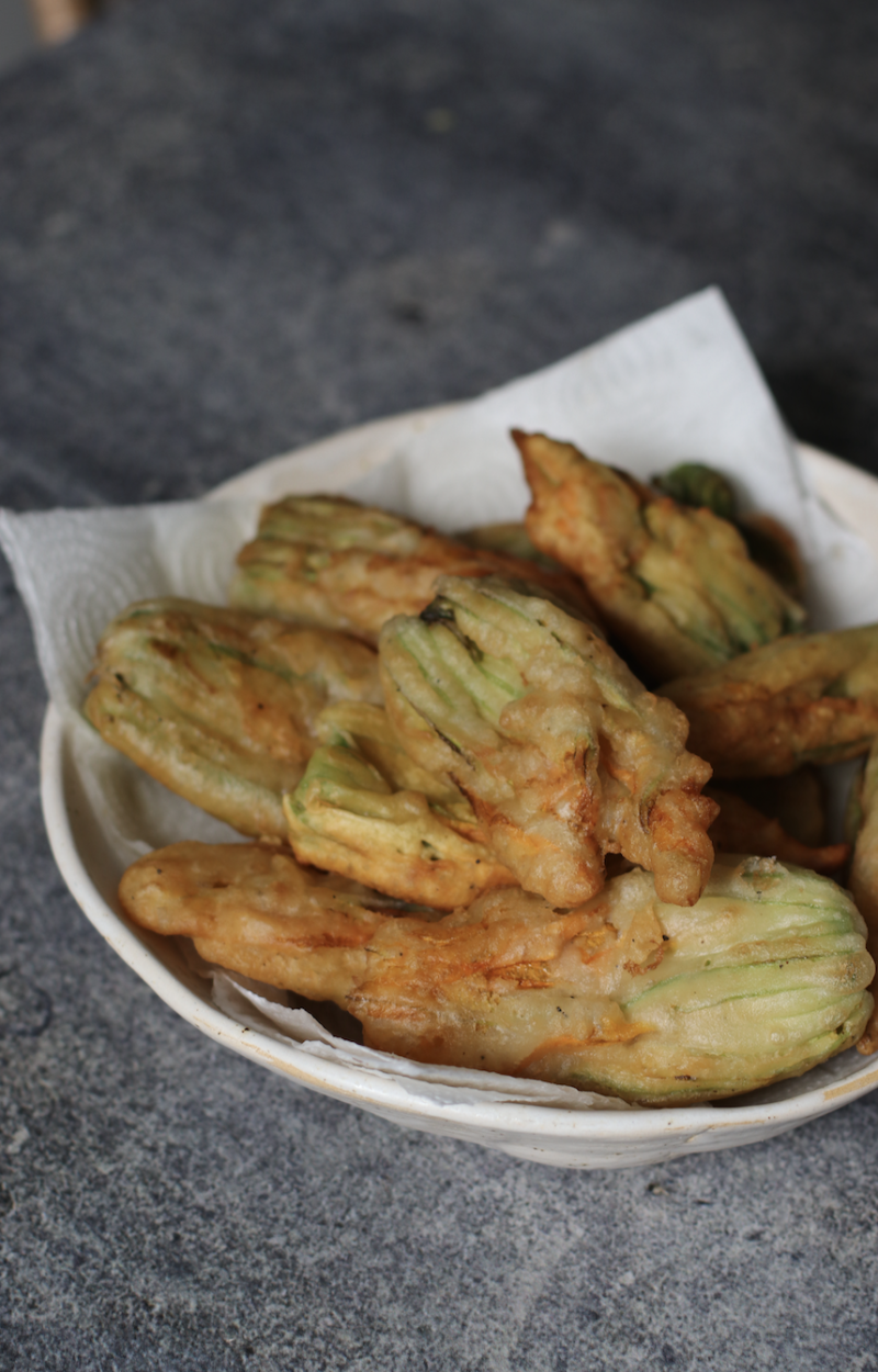 Fiori di zucca fritti ricetta