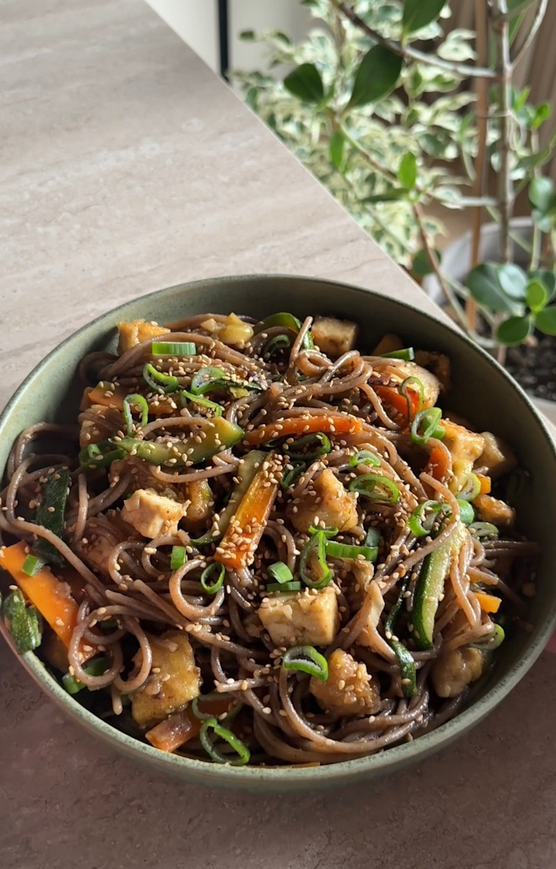 Spaghetti di grano saraceno all’orientale ricetta