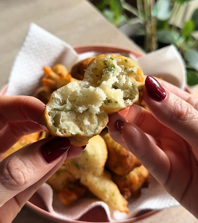 Frittelle alle erbe aromatiche ricetta